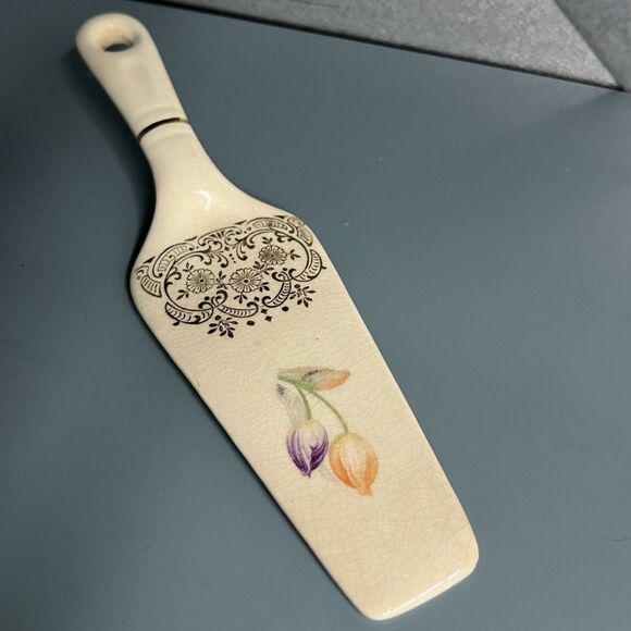 Vintage Ceramic Cake Pie Server Floral & Black Filigree Pattern Hand Painted - Picture 1 of 7